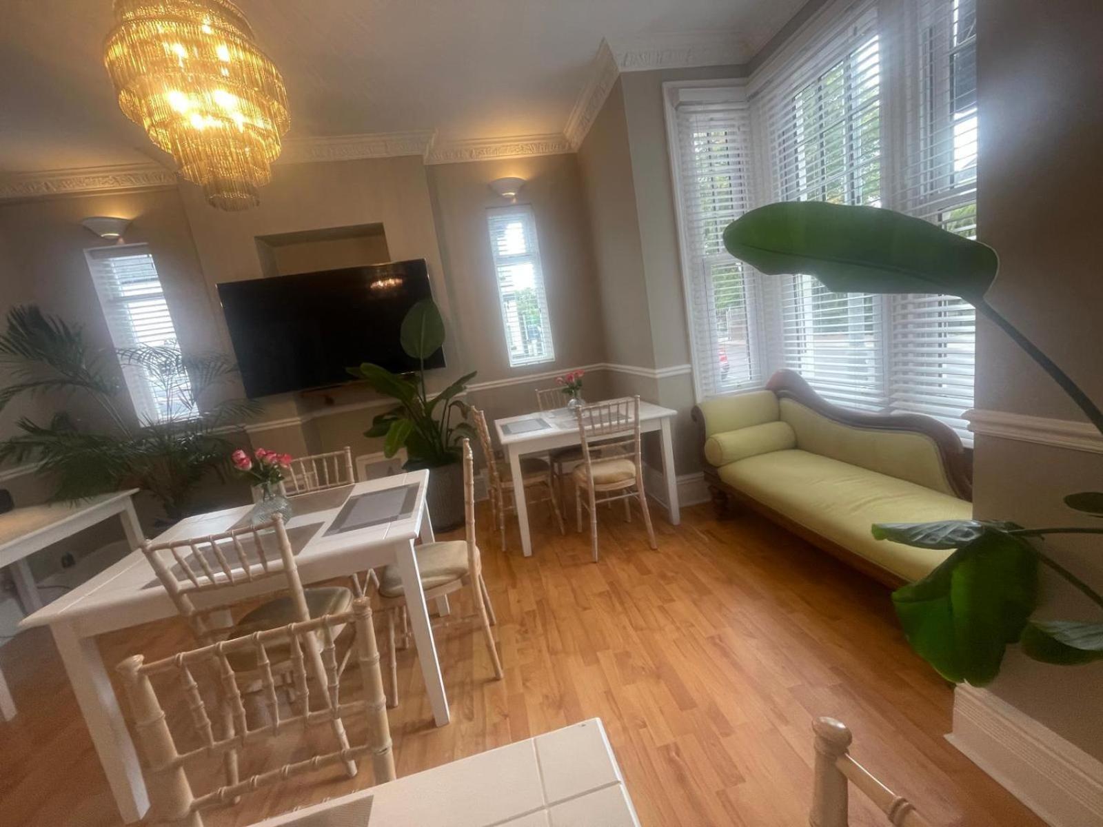 Central Hotel Norwich Bagian luar foto