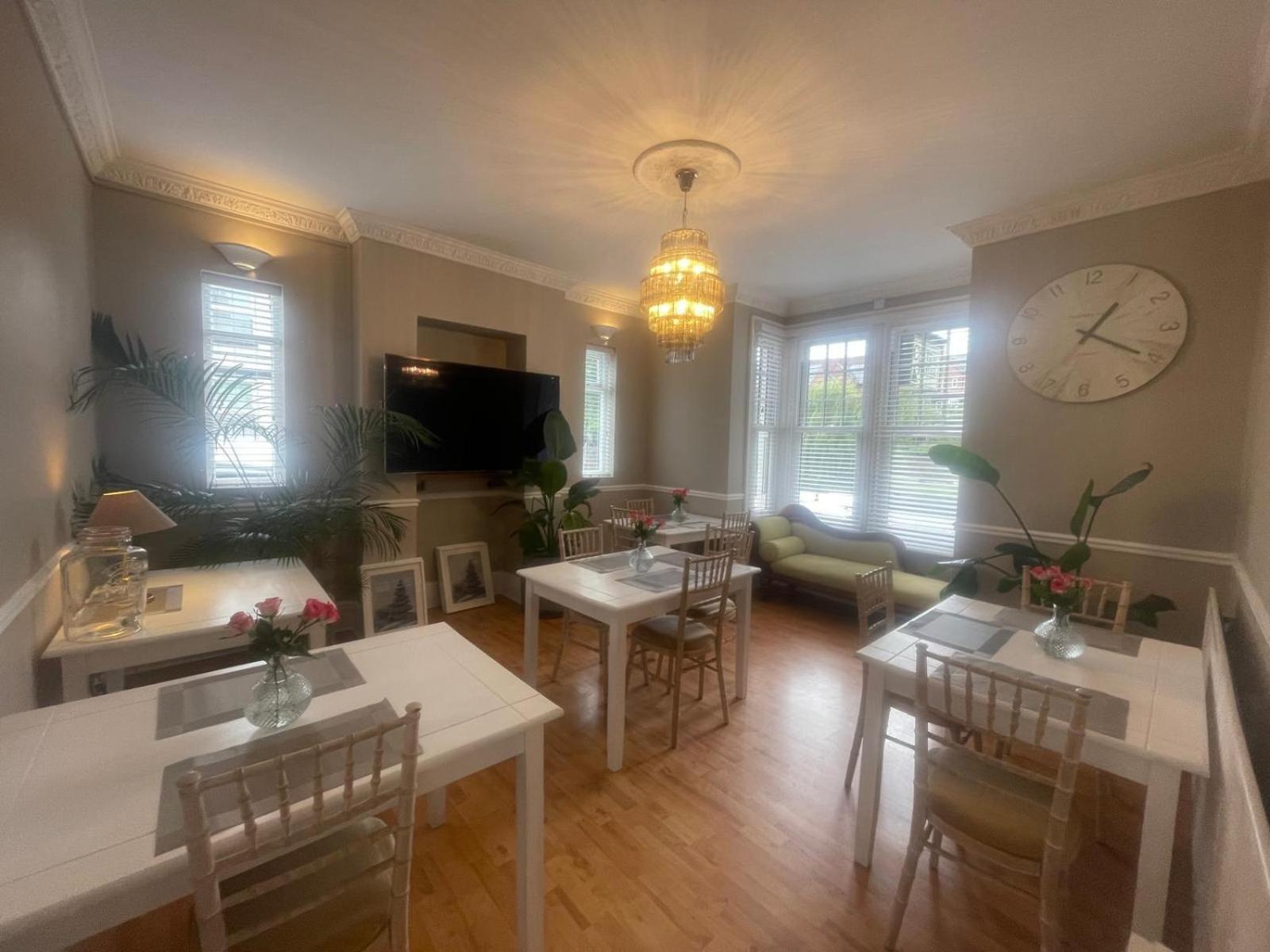 Central Hotel Norwich Bagian luar foto