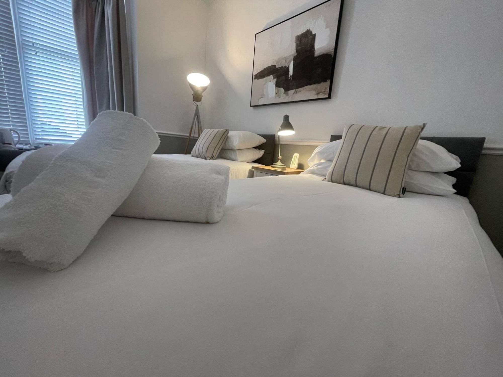 Central Hotel Norwich Bagian luar foto